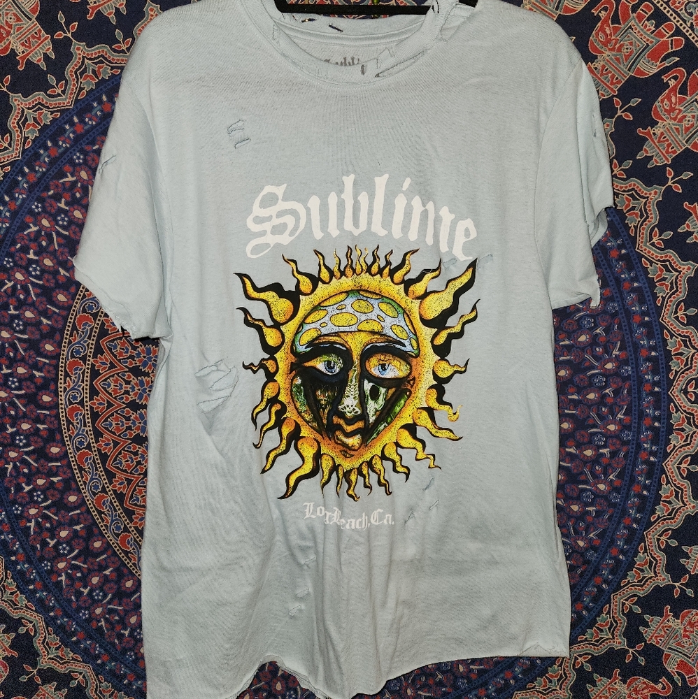 Sublime destroyed Tee